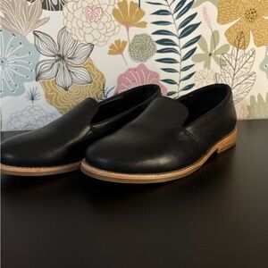 Elegant Black Leather Loafers